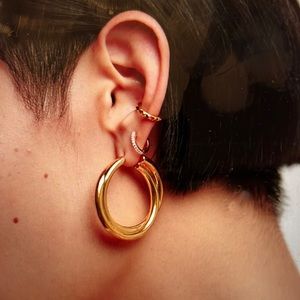 Women’s brand new unworn Missoma gold plated hoop earrings.